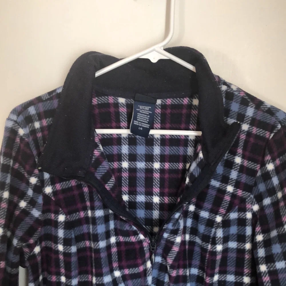 Basic Editions pullover size large - Picture 4 of 7